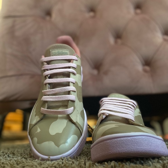 ArcAngels - Picture 2 of 7